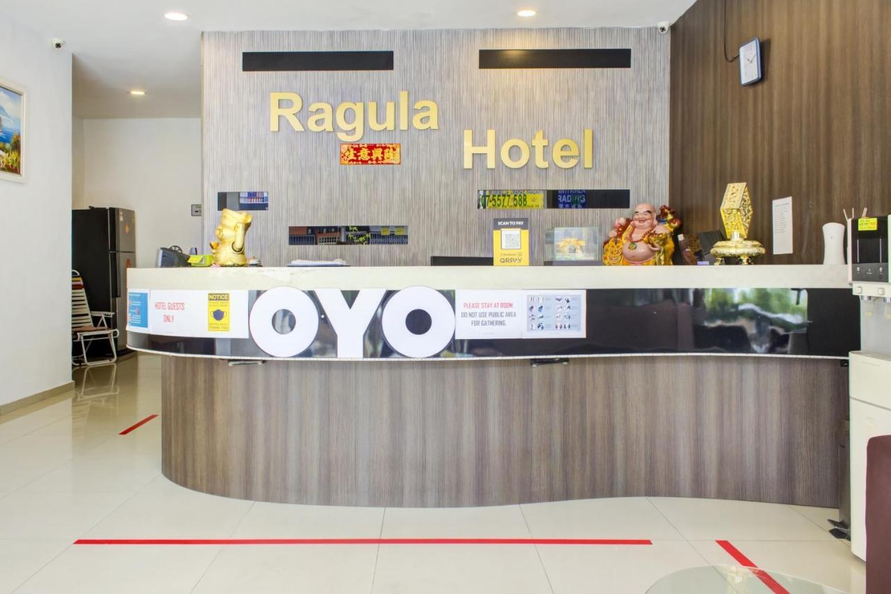 Oyo 90028 Ragula Hotel Джохор Бахру Екстериор снимка